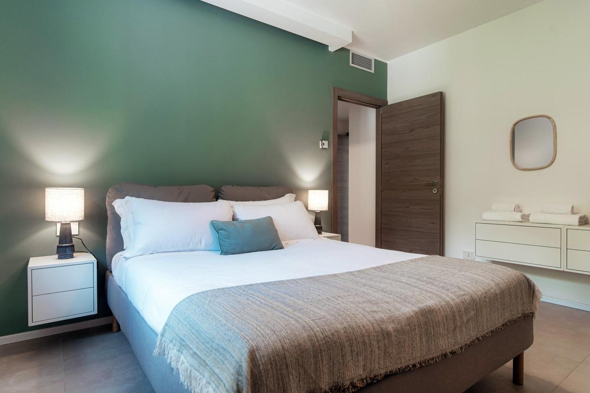 Lario Suite Apartments By Quokka 360 - With Parking Next To Como City ภายนอก รูปภาพ