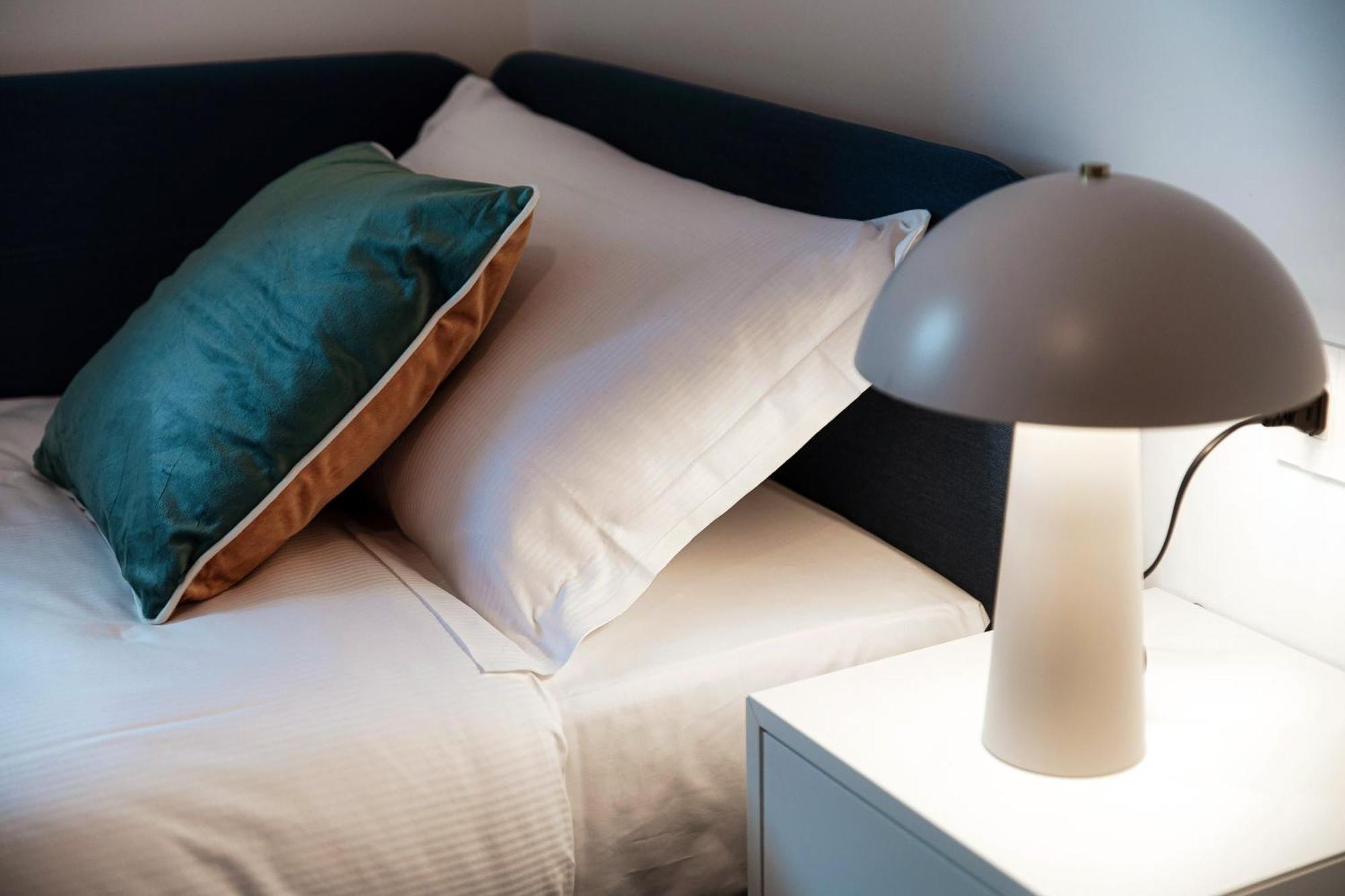 Lario Suite Apartments By Quokka 360 - With Parking Next To Como City ภายนอก รูปภาพ