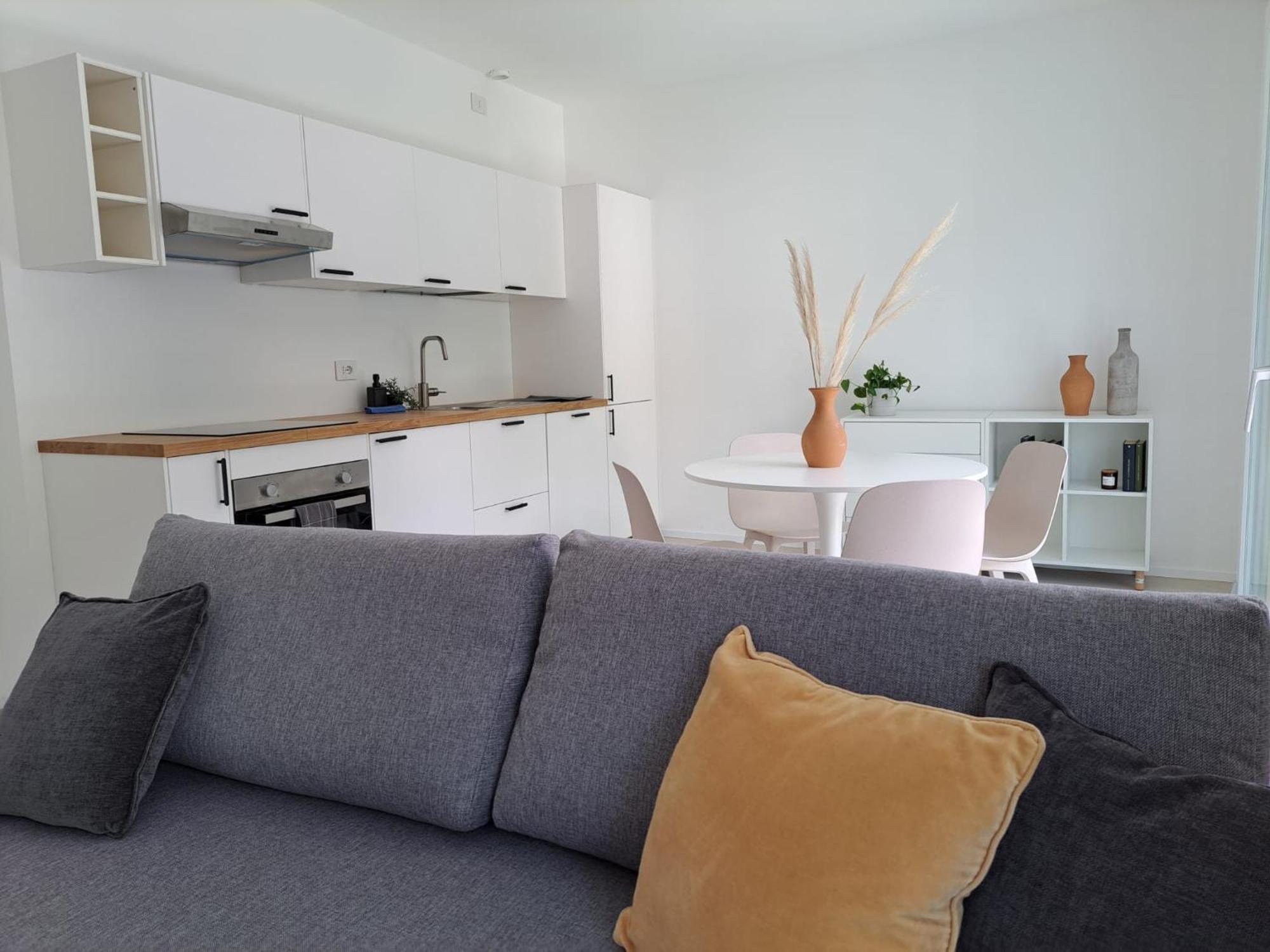 Lario Suite Apartments By Quokka 360 - With Parking Next To Como City ภายนอก รูปภาพ