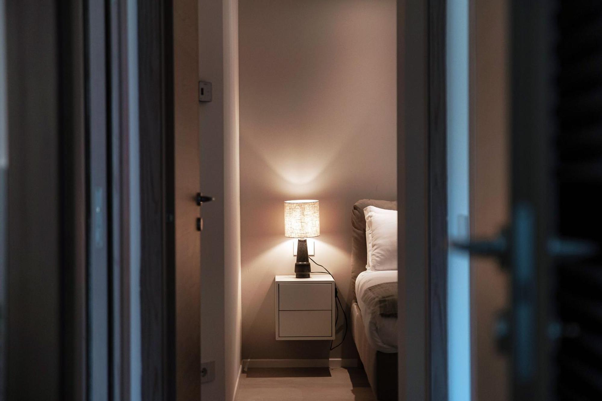 Lario Suite Apartments By Quokka 360 - With Parking Next To Como City ภายนอก รูปภาพ