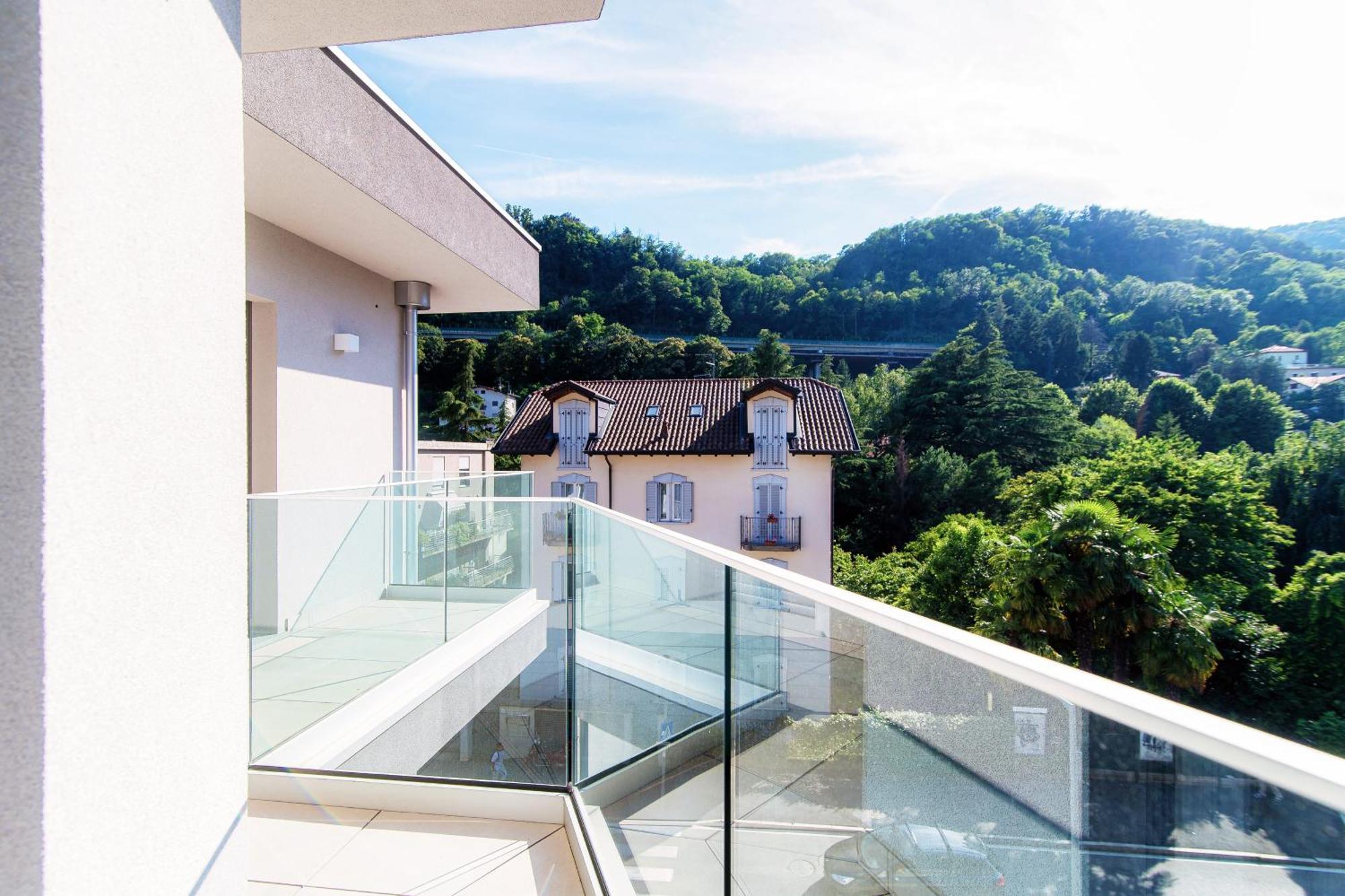Lario Suite Apartments By Quokka 360 - With Parking Next To Como City ภายนอก รูปภาพ
