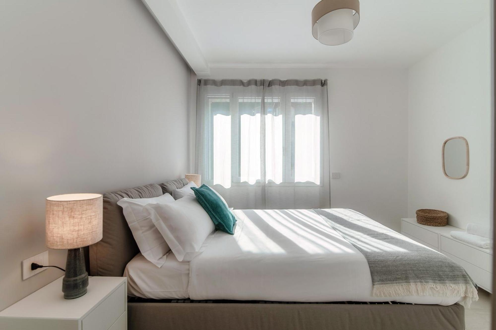 Lario Suite Apartments By Quokka 360 - With Parking Next To Como City ภายนอก รูปภาพ